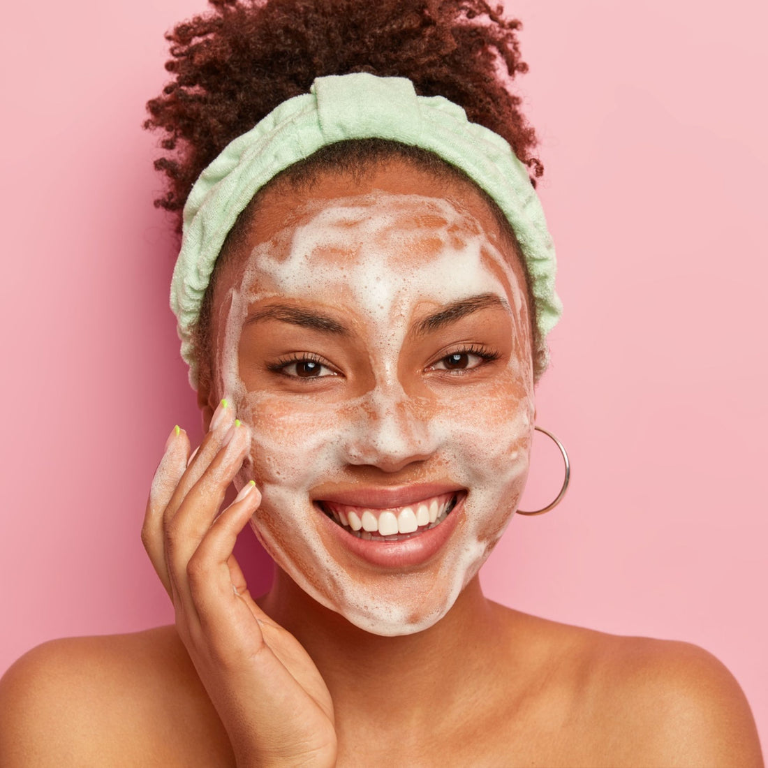 "The Ultimate Skincare Guide: 7 Steps to Glowing, Hydrated Skin"