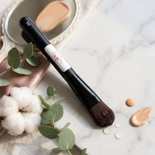 SYNTHETIC FOUNDATION BRUSH 204